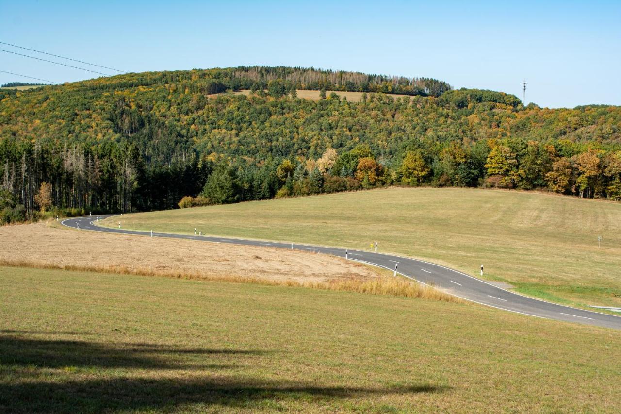 Hotel Huberty Kautenbach Exteriör bild